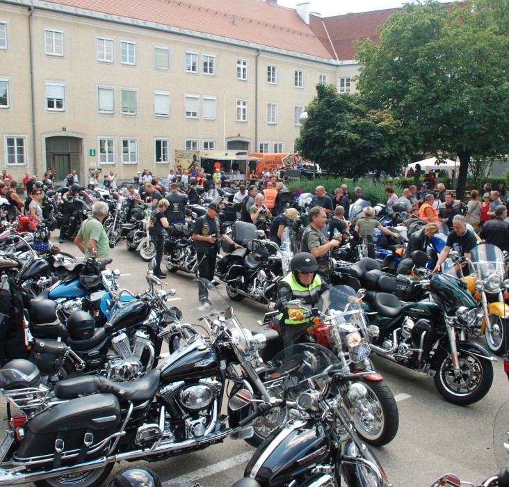 

HARLEY DAVIDSON CHARITY TOUR

